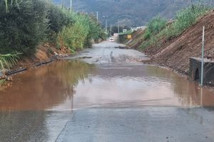 Ζημιές με την πρώτη βροχή στους παράλληλους του ΒΟΑΚ! Προβληματισμός για τα έργα αποστράγγισης (φωτό)