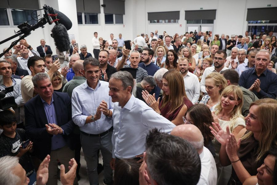 Μητσοτάκης: «Nωρίς να σας πω αν οι εκλογές γίνουν Μάρτιο ή Μάιο» – Τι είπε για σχολικά βιβλία