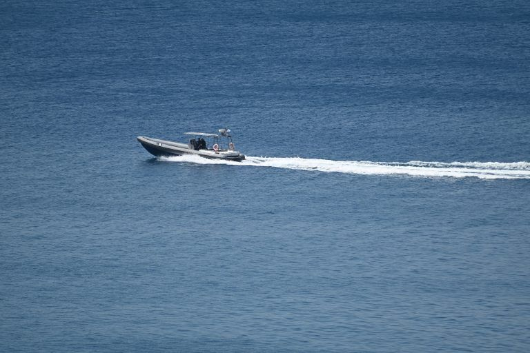 Ταχύπλοο σκάφος τραυμάτισε λουόμενο στον Πόρο