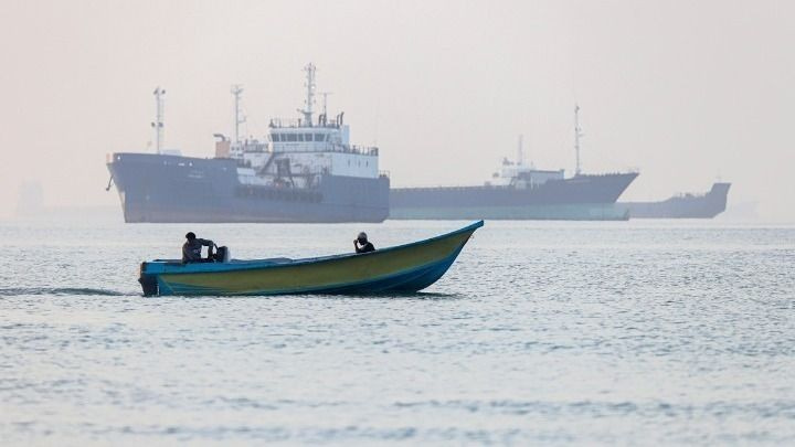Τεχεράνη: Σχέδιο 7 ημερών για να ανοίξουν και πάλι τα στενά του Ορμούζ