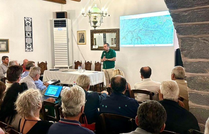 Φραγκίσκος Παρασύρης: «Αδιαπραγμάτευτη η προστασία του Μοχού – Άμεση απόρριψη του σχεδίου για νέο δανειοθάλαμο στις “Φουσκιές”»