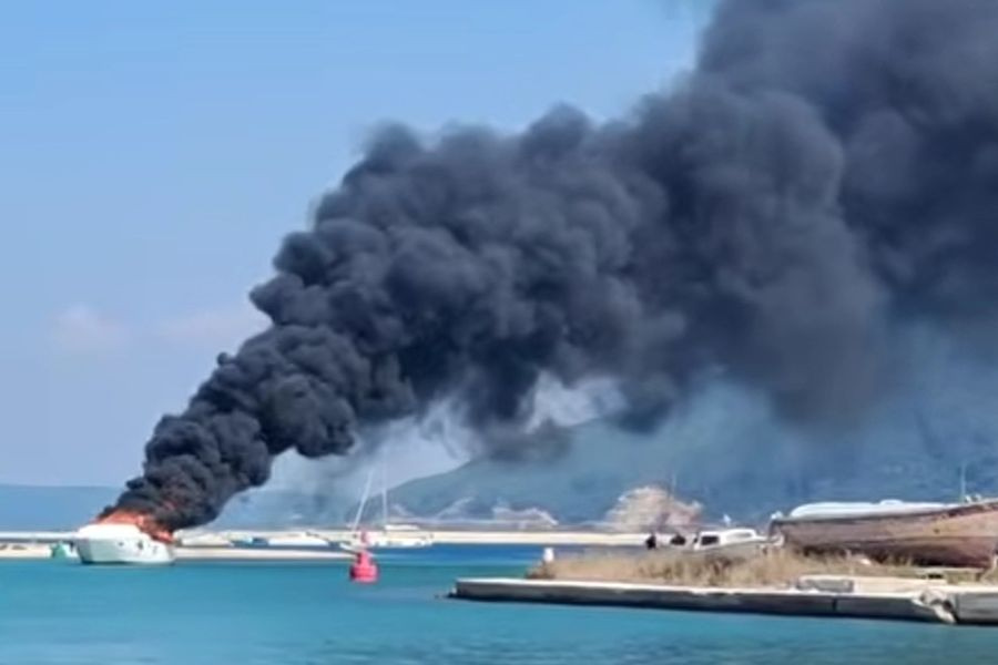 Πυρκαγιά σε θαλαμηγό στη Λευκάδα – Σώοι οι τρεις επιβαίνοντες