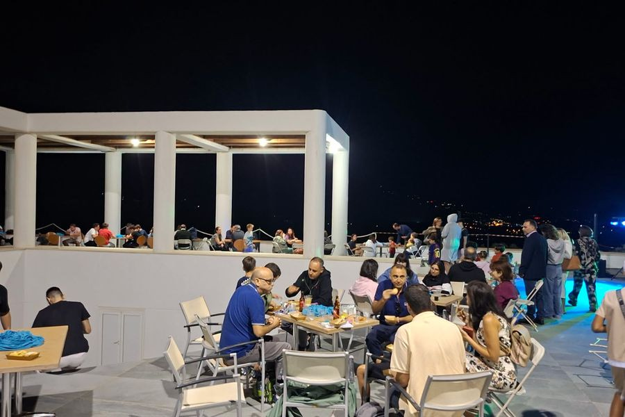Εντυπωσιακή προσέλευση κόσμου στη Βραδιά Ερευνητή και Ερευνήτριας στο ΙΤΕ