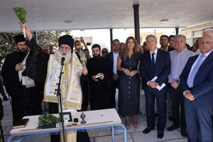 Στον αγιασμό των Ωνάσειων Σχολείων στο Ηράκλειο ο Περιφερειάρχης Κρήτης