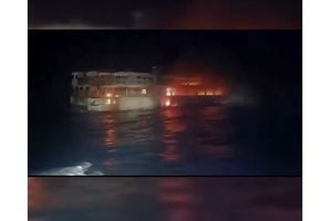Πυρκαγιά σε πορθμείο στις Φιλιππίνες: 5 νεκροί και δεκάδες αγνοούμενοι