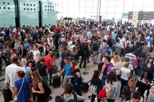 Πώς ένα σφάλμα διάρκειας ενός χιλιοστού του δευτερολέπτου προκάλεσε χάος στις πτήσεις της Βρετανίας