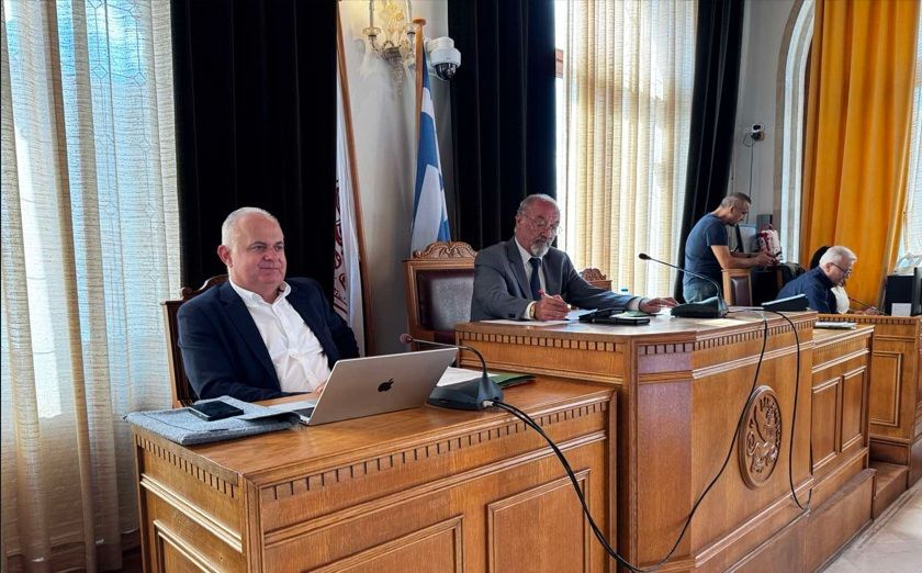 Με θετικό πρόσημο και χρηματικό υπόλοιπο 26,34 εκ. ευρώ, εγκρίθηκε ο οικονομικός απολογισμός 2025 του Δήμου Ηρακλείου