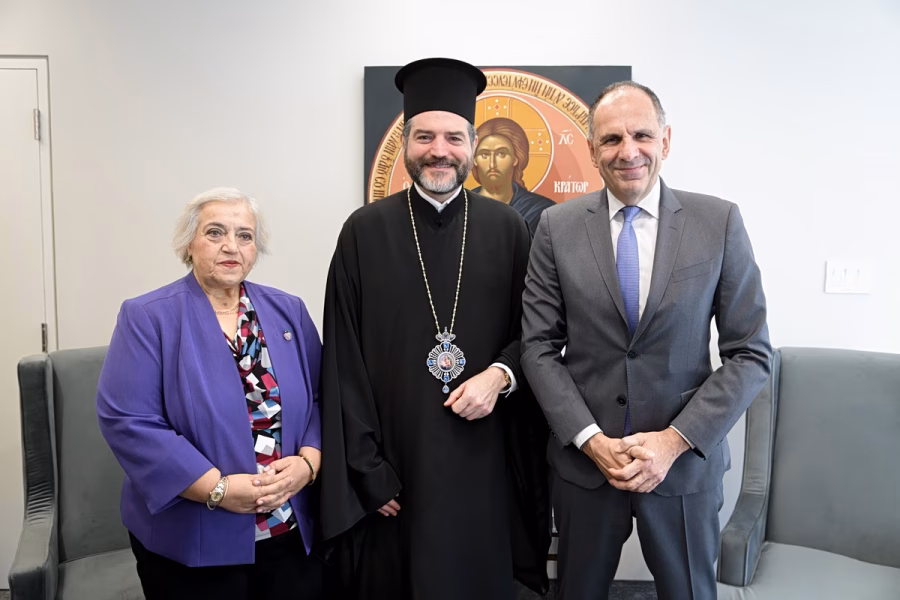 Στο Τορόντο ο Γιώργος Γεραπετρίτης – Συναντήθηκε με τον Αρχιεπίσκοπο Καναδά