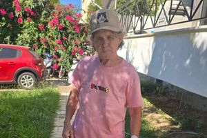 Τίνα Κασιδοκώστα: «Έτσι με “έφαγαν” τα σκυλιά της οικογένειας Τσιτσιπά»