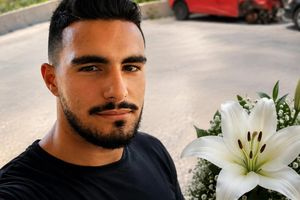 Ράγισαν καρδιές στο 40ήμερο μνημόσυνο του Άγγελου στο Ρέθυμνο – «Πόσο αίμα πια να χυθεί στην άσφαλτο;»