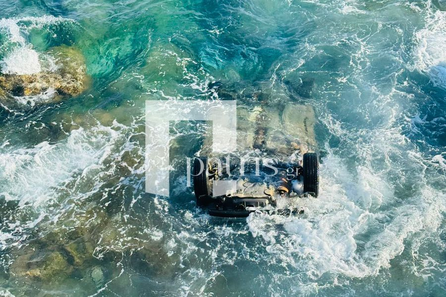 Συναγερμός στην Πυροσβεστική και την Αστυνομία: Βυθισμένο αυτοκίνητο στη θαλάσσια περιοχή του Αγίου Γεωργίου Νεαπόλεως