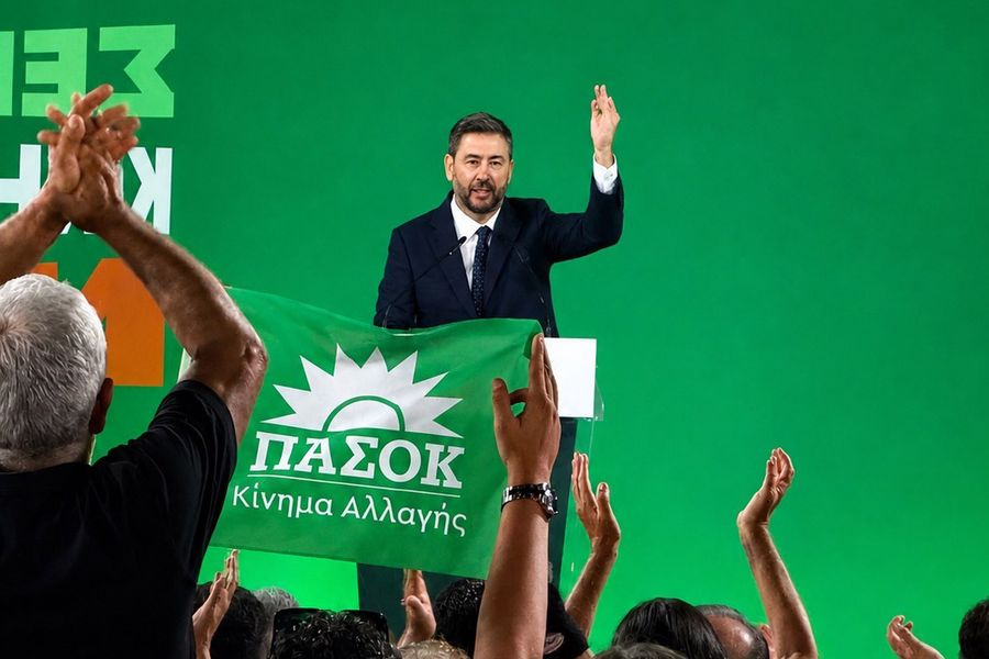 52 χρόνια ΠΑΣΟΚ – Ανδρουλάκης από το Ηράκλειο: «Η χώρα πρέπει να αλλάξει πορεία – Να τελειώσουμε με το κλειστό σύστημα εξουσίας της ΝΔ» (φωτογραφίες + βίντεο)