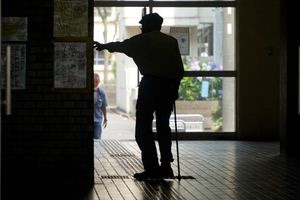 Για πρώτη φορά, οι εκατόχρονοι στην Ιαπωνία ξεπέρασαν τους 100.000