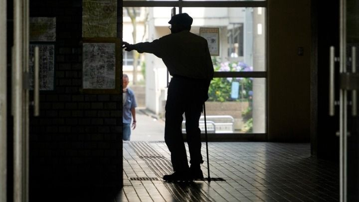 Για πρώτη φορά, οι εκατόχρονοι στην Ιαπωνία ξεπέρασαν τους 100.000