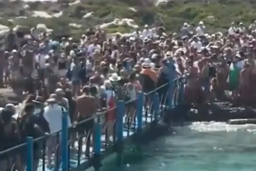 Μπάλος: Η παραλία που «βουλιάζει» από τουρίστες – Σχέδιο για περιορισμό των επισκεπτών
