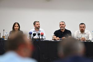 Στο πλευρό των κτηνοτρόφων της Κρήτης ο Ανδρουλάκης – «Να ξαναζωντανέψουμε τα χωριά μας»