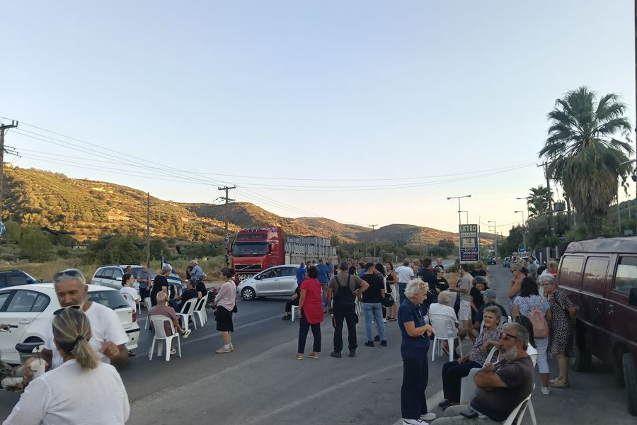 Δομή μεταναστών: Επιμένει ο Πλεύρης για τους Αθανάτους – Τι ζητά από Δήμο και Περιφέρεια