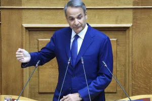 Μητσοτάκης προς Ανδρουλάκη: Μην μπλέκετε τα εθνικά θέματα με την εσωτερική πολιτική αντιπαράθεση