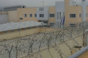 Έξι τραυματίες σε συμπλοκή αλλοδαπών στις φυλακές Δομοκού
