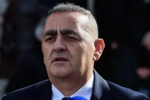 Τα μαζεύει ο Φρέντι Μπελέρης μετά τις αντιδράσεις: Ανακαλώ τα όσα είπα για τον Κασιδιάρη, η αποστροφή μου ήταν άστοχη