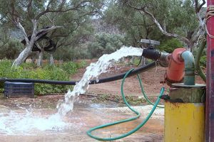 «Φρένο» του ΔΕΔΔΗΕ στην ηλεκτροδότηση γεώτρησης της ΔΕΥΑΗ στον Άγιο Μύρωνα λόγω… χρέους