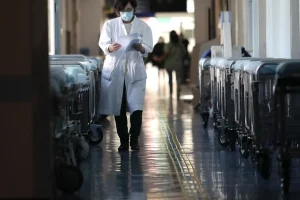 Ασύλληπτο ιατρικό λάθος: Ξέχασαν χειρουργικό εργαλείο μέσα σε ηλικιωμένη