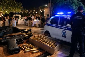 Πάνω από 100 πυροβολισμοί σε αρραβώνα στο Ηράκλειο – Συνελήφθη ο γαμπρός και συγγενικά του πρόσωπα