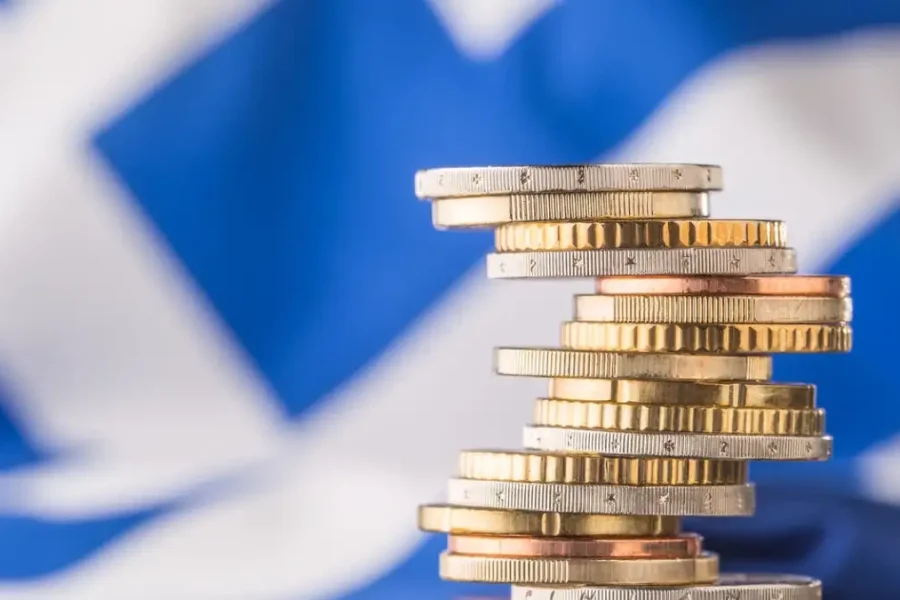Τι σημαίνει η αναβάθμιση της ελληνικής οικονομίας από Moody’s και Scope -«Έχει τεράστια αξία, σε μια στιγμή που οι διεθνείς αγορές δοκιμάζονται», το μήνυμα Πιερρακάκη