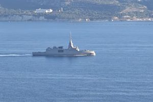 Αναχώρησε από την Σούδα η φρεγάτα “Κίμων” (βίντεο)