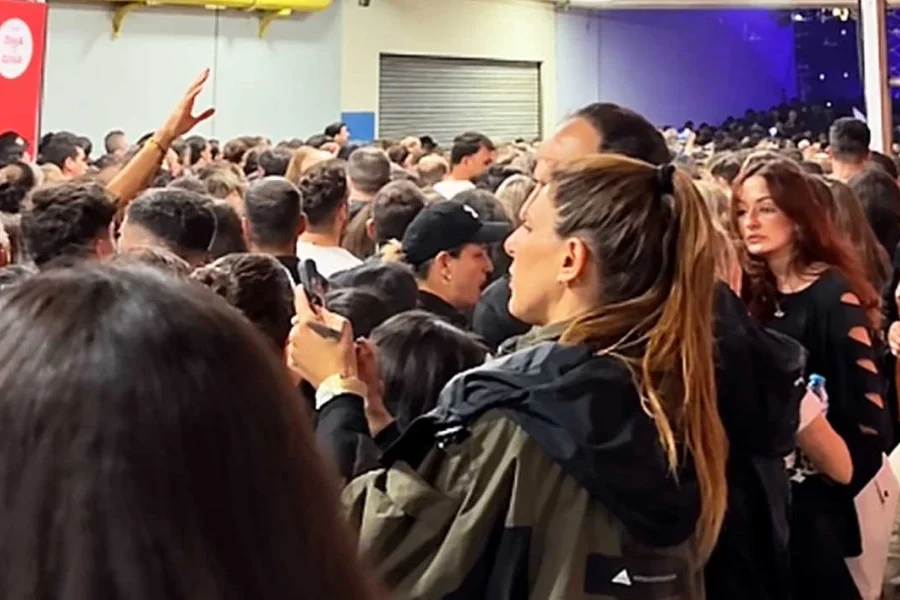 «Αν γίνει κάτι τώρα εδώ, τη βάψαμε!»: Σοβαρή καταγγελία για τη συναυλία της Βίσση – Τι φέρεται να είπε άνδρας της ασφάλειας