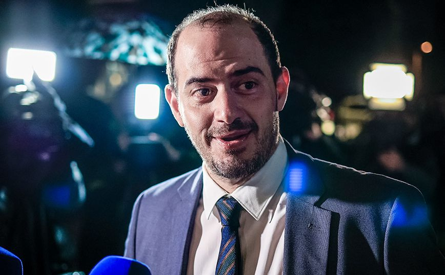 Ο Γιώργος Κώτσηρας έγινε πατέρας – Η φωτογραφία που μοιράστηκε στα social με τον νεογέννητο γιο του