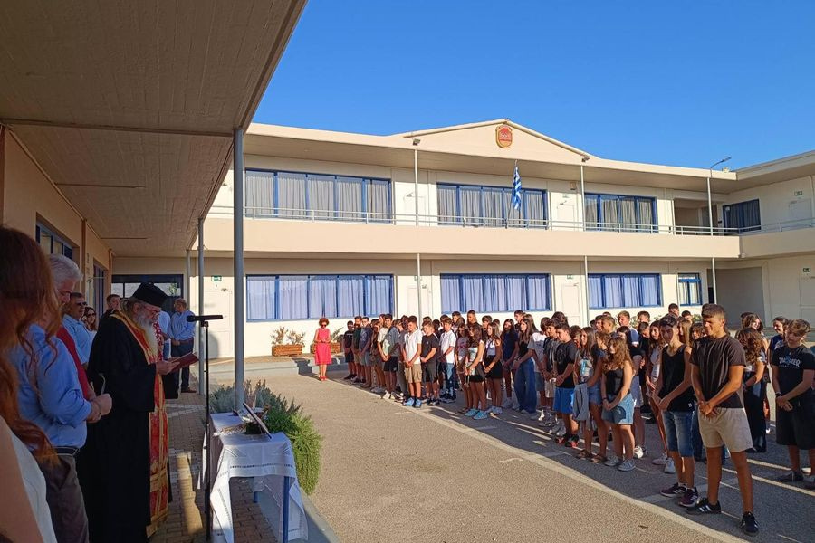 Προ των πυλών η νέα σχολική χρονιά – Άλυτα τα προβλήματα
