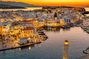 Η τουριστική σεζόν «τραβάει» έως τις 20 Οκτωβρίου στην Κρήτη – Υψηλές πληρότητες και ισχυρή ζήτηση το φθινόπωρο