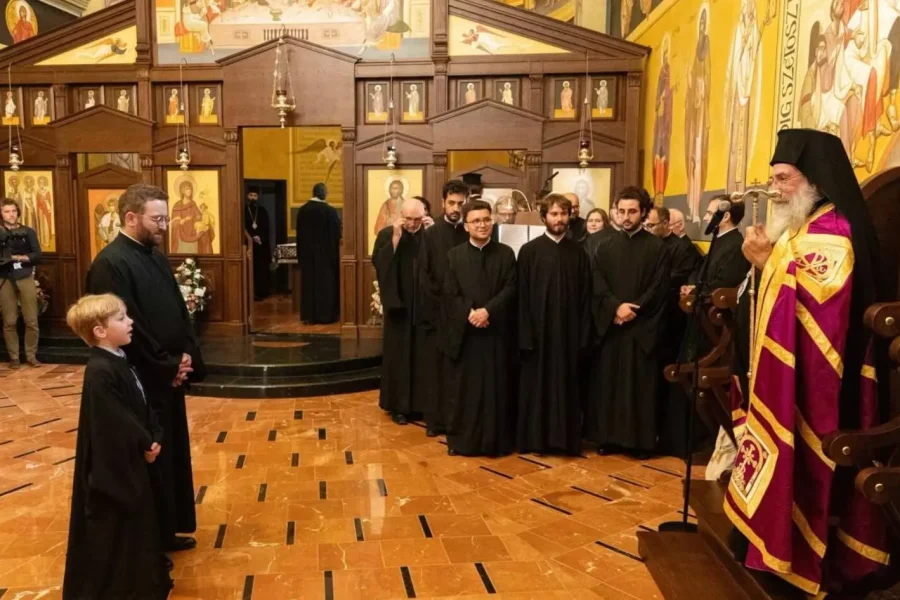 Ο Αρχιεπίσκοπος Κρήτης στα θυρανοίξια του Ιερού Ναού των Τριών Ιεραρχών στη Βουδαπέστη