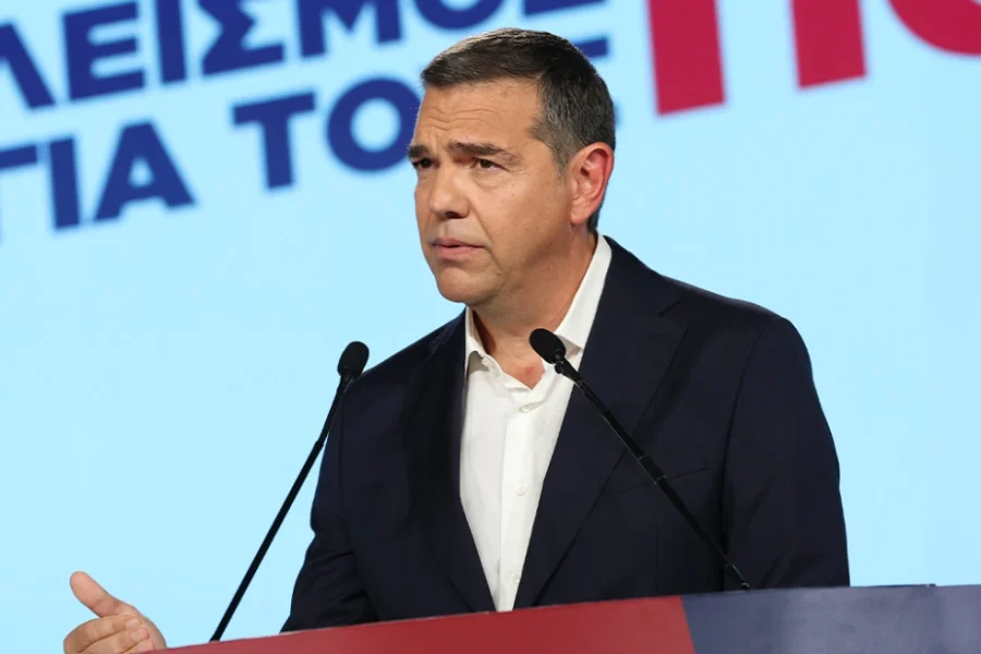 Το οικονομικό πρόγραμμα της ΕΛΑΣ: Αυξήσεις σε γιατρούς, νοσηλευτές, εκπαιδευτικούς, επίδομα 500 ευρώ για φοιτητές, κατώτατο μισθό 1000 ευρώ, μείωση ΦΠΑ