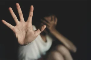Στη φυλακή ο 33χρονος πρωταγωνιστής ερωτικών ταινιών που κατηγορείται ότι εξέδιδε ανήλικες
