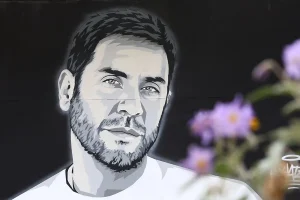 Ο Γιώργος Μαζωνάκης έγινε mural στη Θεσσαλονίκη – Εντυπωσιακές φωτογραφίες