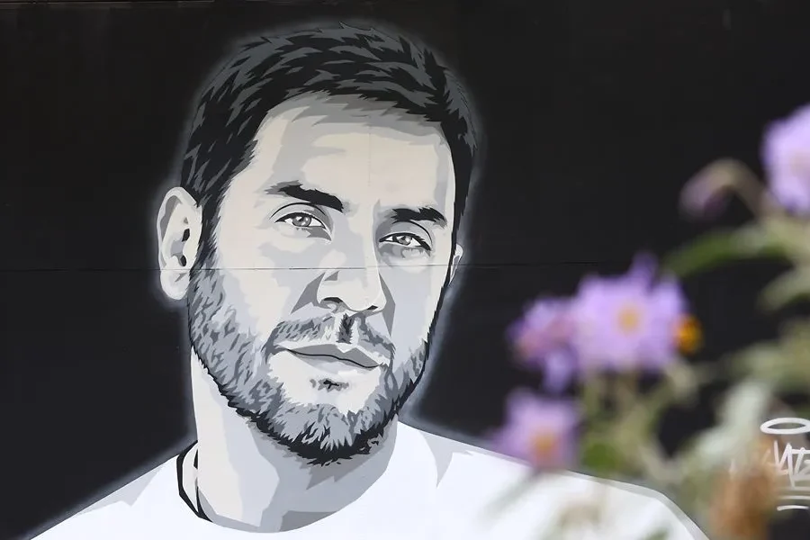 Ο Γιώργος Μαζωνάκης έγινε mural στη Θεσσαλονίκη – Εντυπωσιακές φωτογραφίες
