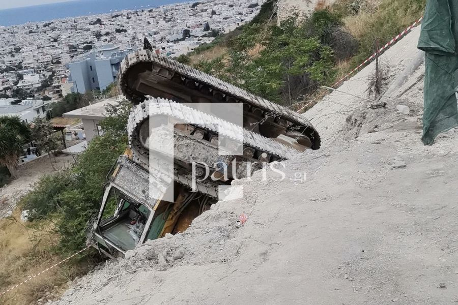 «Από θαύμα δεν θρηνήσαμε θύματα» – Ανατράπηκε μηχάνημα έργου στη Φορτέτσα