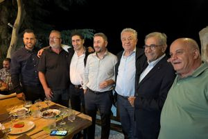 Όλο το ΠΑΣΟΚ απόψε στην πλατεία Ελευθερίας – Το δείπνο του Ανδρουλάκη στο Ψυχρό, η πολυήμερη κινητοποίηση και το «Ξεκίνημα Νίκης» για τις κάλπες από το Ηράκλειο