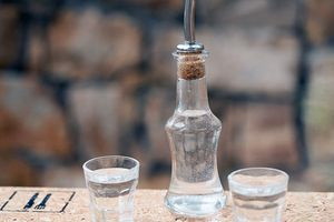 Την Κυριακή 4 Οκτωβρίου η γιορτή τσικουδιάς της Αδελφότητας Κρητών Πειραιά