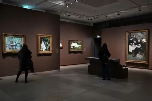Μουσείο Ρενουάρ: Οι δράστες εγκατέλειψαν δύο από τους τέσσερις κλεμμένους πίνακες – Ποιοι είναι