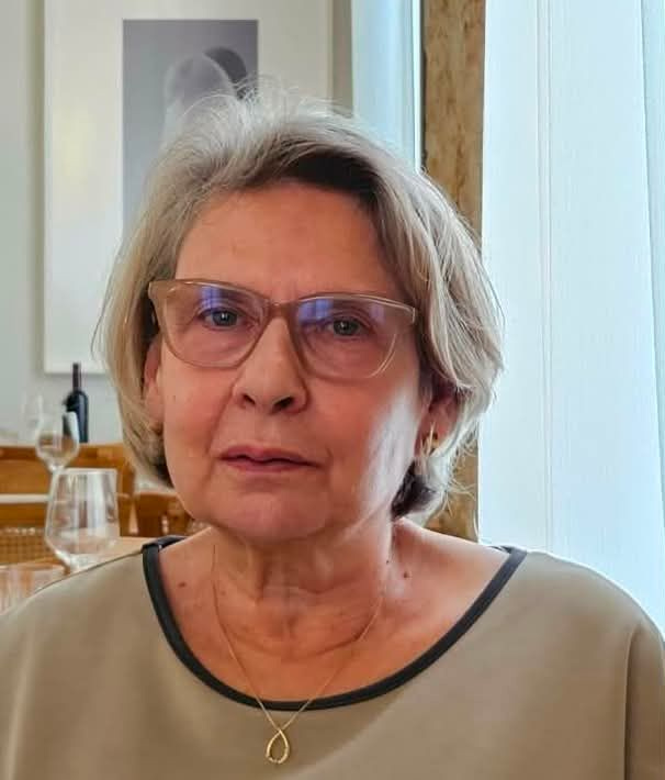 Ευτυχία Στειακάκη: «Μετά από 42 χρόνια στο ΕΣΥ φοβάμαι ότι σύντομα δεν θα μπορεί να μας εξυπηρετήσει ως ηλικιωμένους ασθενείς του»