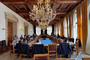 Εγκρίθηκε ομόφωνα από το Δημοτικό Συμβούλιο η οικονομική ενίσχυση στους πληγέντες από τη φωτιά στον Άγιο Ιωάννη Χωστό