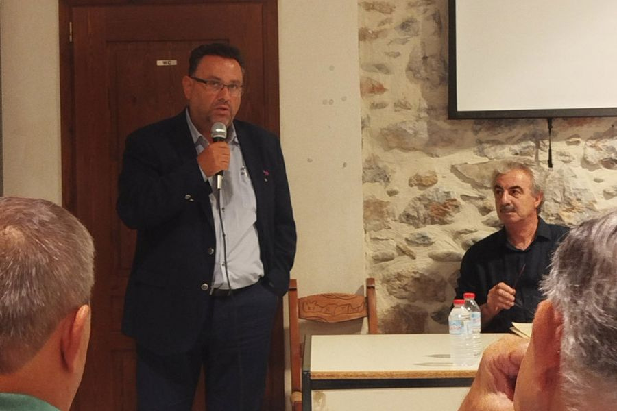 Παρεμβάσεις στελεχών του ΚΚΕ στη σύσκεψη της επιτροπής αγώνα ενάντια στα σχέδια ανοίγματος λατομείου στον Μοχό