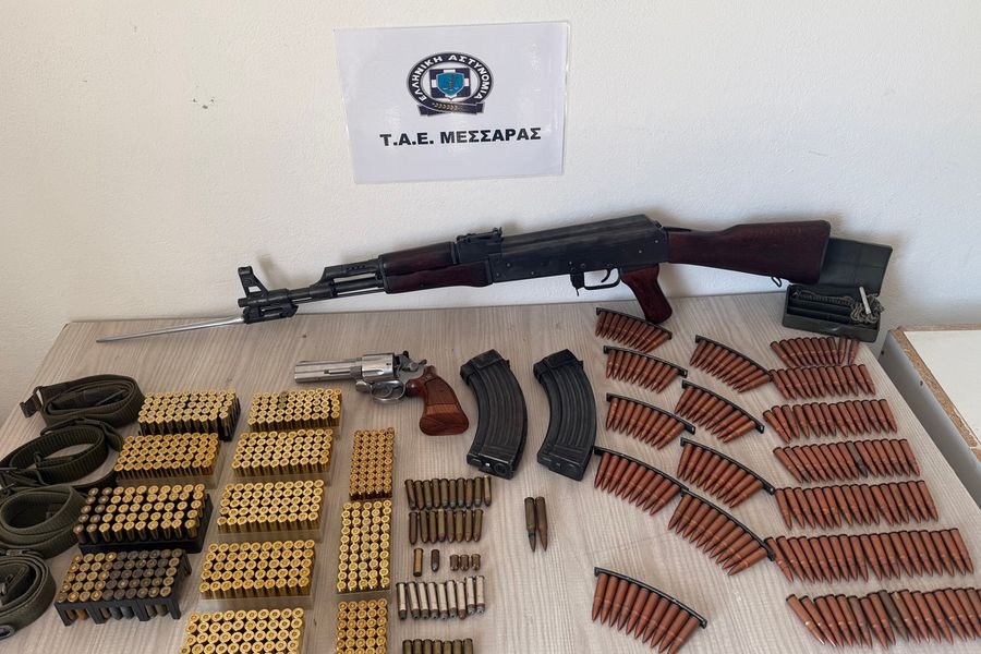 Επιχείρηση της ΕΛ.ΑΣ. στα Βορίζια: Συνελήφθη ένα άτομο με καλάσνικοφ, περίστροφο και εκατοντάδες σφαίρες