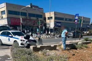 Θεσσαλονίκη: Νεκρή 30χρονη που έπεσε από τη μηχανή της και την παρέσυρε διερχόμενο αυτοκίνητο