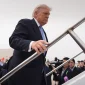 Τραμπ: Απαγορεύει σε CNN, MS Now και Politico την πρόσβαση στον Λευκό Οίκο