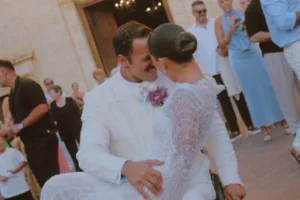 Παντρεύτηκε με θρησκευτικό γάμο στα Χανιά ο Αντώνης Τσαπατάκης