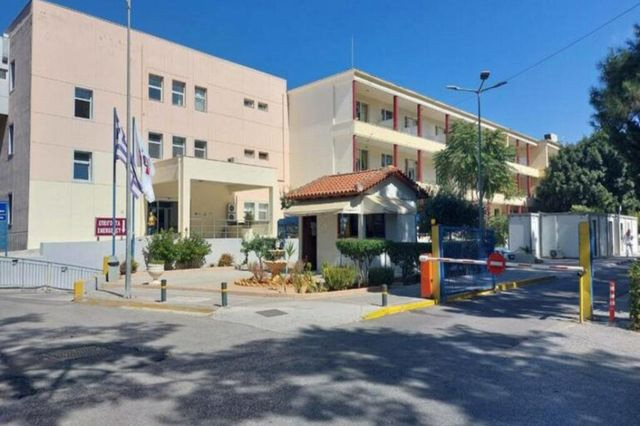 «Βιτρίνα» για τις κάμερες στο Βενιζέλειο: Έβαψαν μόνο τους διαδρόμους για την επίσκεψη Γεωργιάδη – Στοιβάζονται ασθενείς χωρίς τουαλέτες